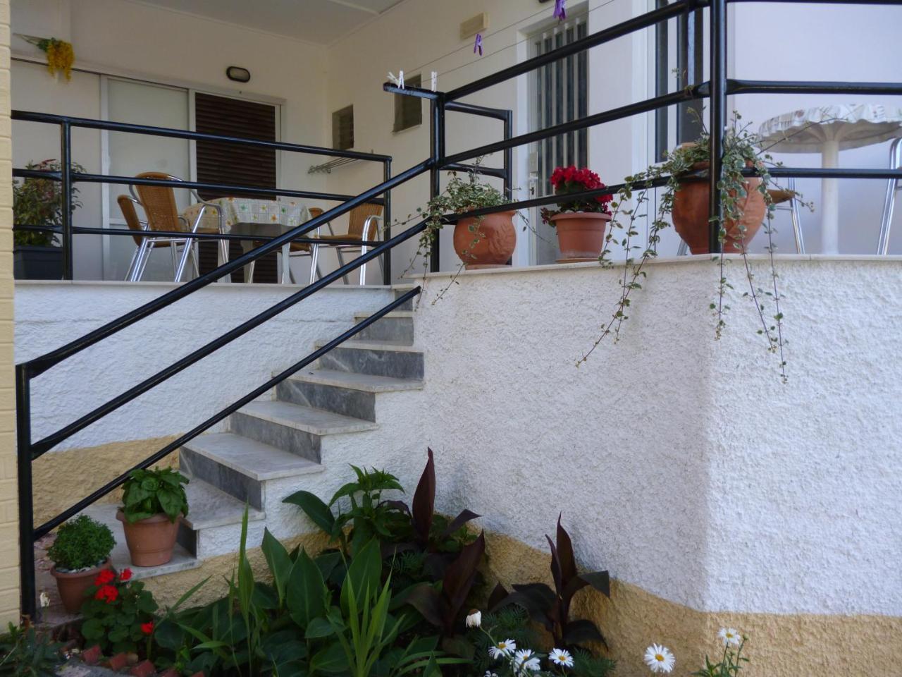 Kostas Studios Agios Georgios Pagon Exterior photo