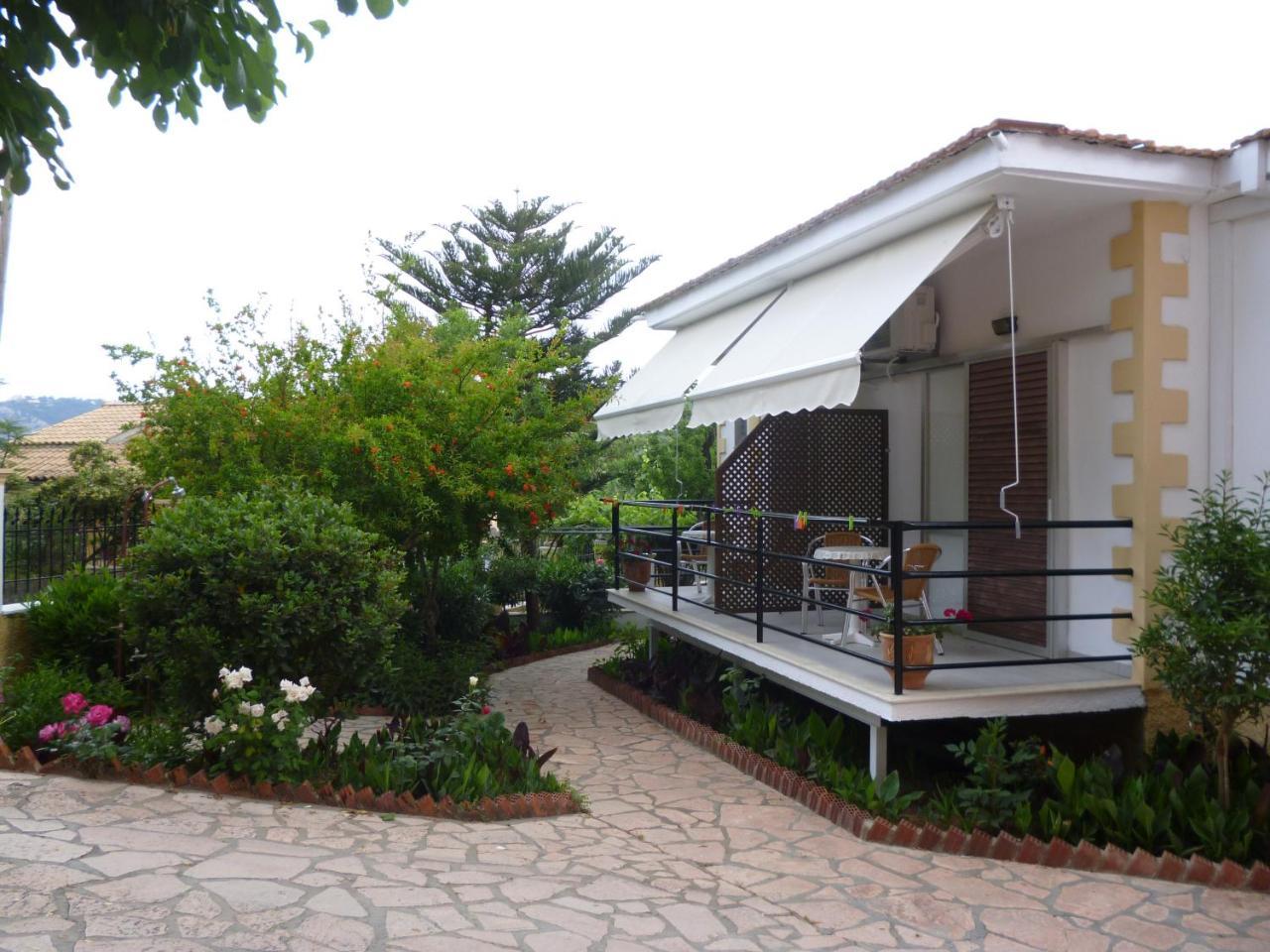 Kostas Studios Agios Georgios Pagon Exterior photo