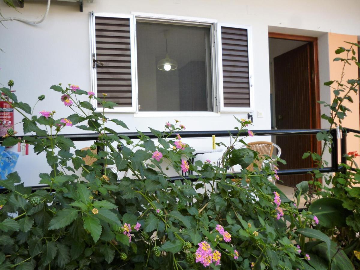 Kostas Studios Agios Georgios Pagon Exterior photo